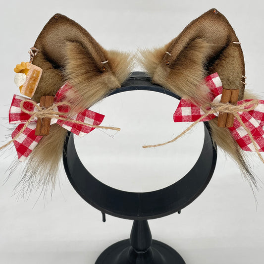 Apple Pie Wolf Pup ears
